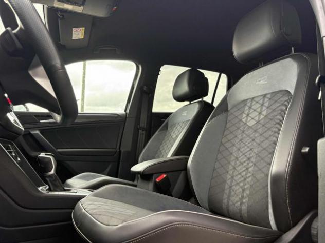 VOLKSWAGEN Tiguan 2.0 TDI 150 CV DSG R-Line TOTAL BLACK rif. 24066791 - Foto 8