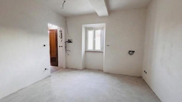 Corte in vendita a Massa Macinaia - Capannori 110 mq Rif: 1419640