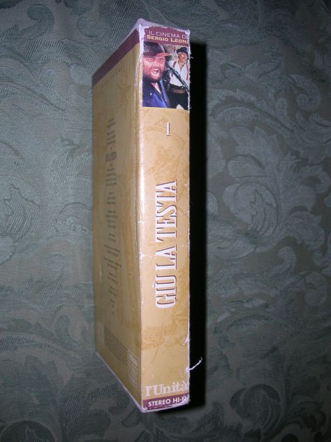 GIU' LA TESTA - Foto 2