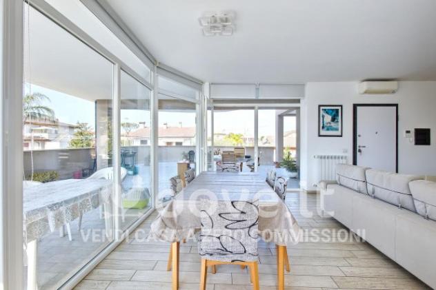 Casa indipendente di 130 m² con 4 locali in vendita a Latina