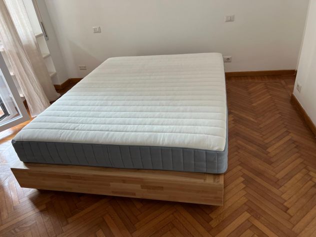 Letto matrimoniale con rete materasso e cassettoni 600