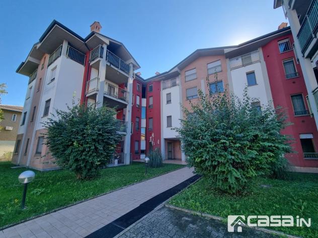 CARAVAGGIO - AMPIO DUE LOCALI CON TERRAZZO: Nella zona semi-centrale del Comune di Caravaggio, proponiamo ampio appartamento ARREDATO di 2 locali post