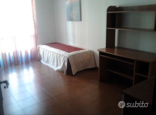 Posto letto in doppia tutto incluso ed economico..zona università - Foto 2