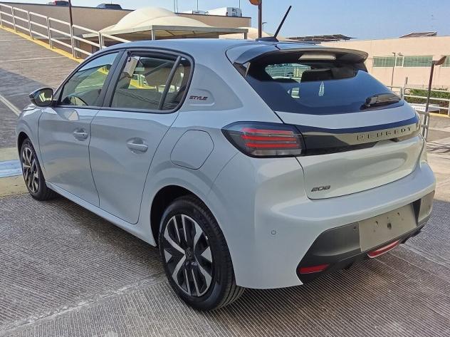 Peugeot 208 PureTech 100 Stop&Start 5 porte Style - Foto 4