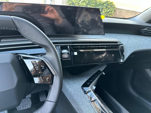 Peugeot 3008 Hybrid 145 e-DCS6 Allure - Foto 8