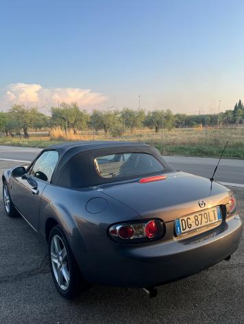 Mazda MX-5 Roadster 1.8L 16V Earth - Foto 8