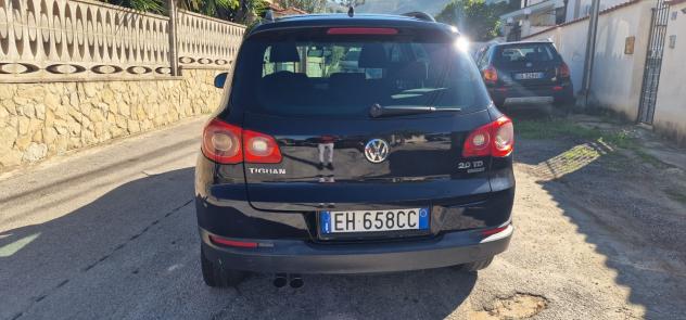 Volkswagen Tiguan 2.0 TDI 140 CV BLUEMOTION TECH - Foto 4