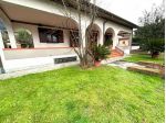 Villa in vendita a Camaiore 400 mq  Rif: 1310478