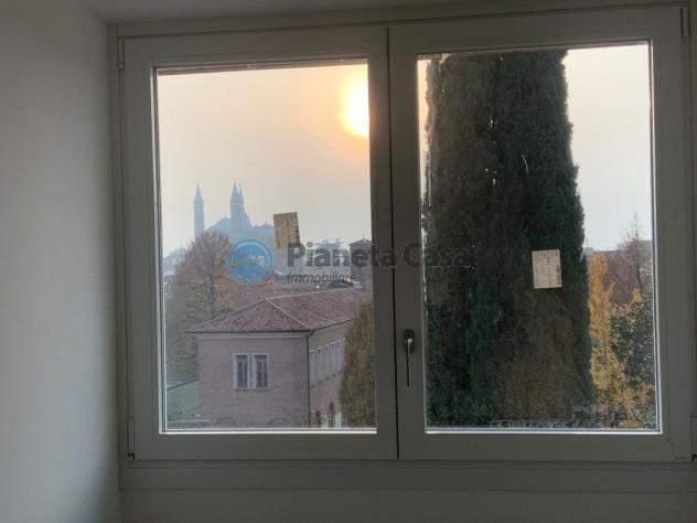 CENTRO: nuovo bilocale (arredato a nuovo) all'ultimo piano - Foto 10