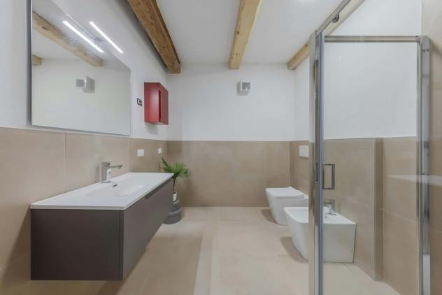 Room in Via Fondobanchetto, Ferrara for 45 m² with 2 bedrooms - Foto 9
