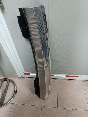 Rivestimento batticofano bagagliaio post. Audi A4 SW (B8) - Foto 3