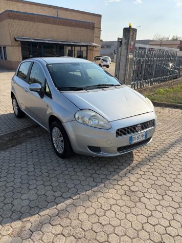 Fiat Grande Punto 1.4 5 porte Active Natural Power - Foto 2