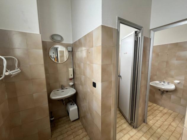 Immobile di 1000 m² con 3 locali in affitto a Brescia - Foto 9
