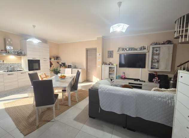 Appartamento in vendita a Santa Maria a Monte 80 mq Rif: 1394287