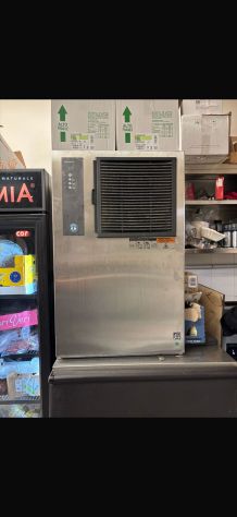 FABBRICATORE GHIACCIO AD ARIA 200 KG (HOSHIZAKI) SEMINUOVO - Foto 2