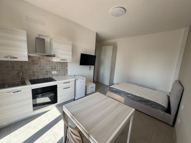 Monolocale 30MQ con balcone - Spese tutte incluse - Foto 2