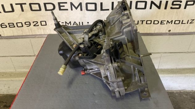 Cambio manuale Renault Clio 1.2 16v del 2011(8200699942) - Foto 3