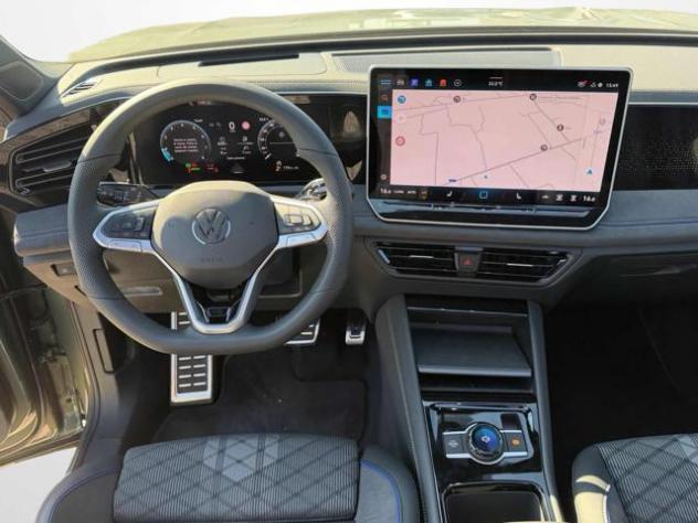 VOLKSWAGEN Tiguan 1.5 eTSI 150 CV ACT DSG R-Line Plus rif. 24151862 - Foto 10
