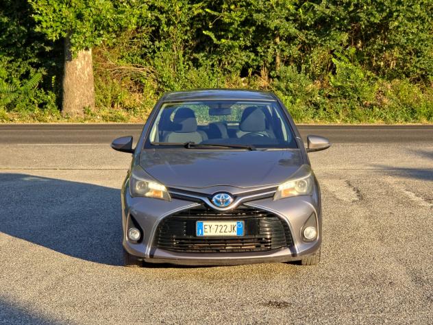 Toyota Yaris 1.5 Hybrid 5 porte Active -E6 Automatica NEO 2015 - Foto 2