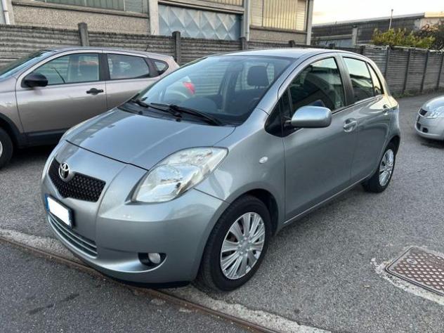 TOYOTA Yaris 1.3 5 porte Sol *OK NEOPATENTATI* *FINANZIABILE* rif. 24228106 - Foto 2