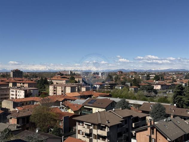 Ampio trilocale all’ottavo piano con tripla esposizione - Foto 11