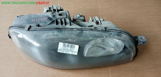 PROIETTORE D. PARAB. NERA LISCIO FIAT MAREA (1Q/1R)  Parti elettriche  Fanaleria  Proiettori  Proiettore ant. FIAT - MAREA - 01-09-1996 - 01-02-1999,