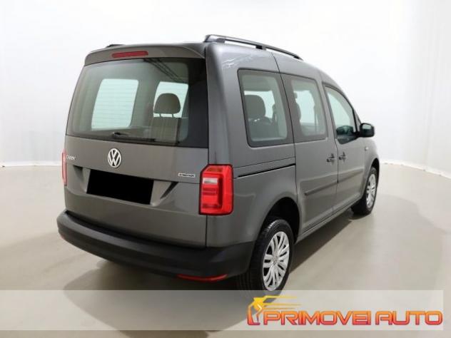VOLKSWAGEN Caddy 2.0 TDI 122 CV 4MOTION Trendline rif. 19353160 - Foto 9