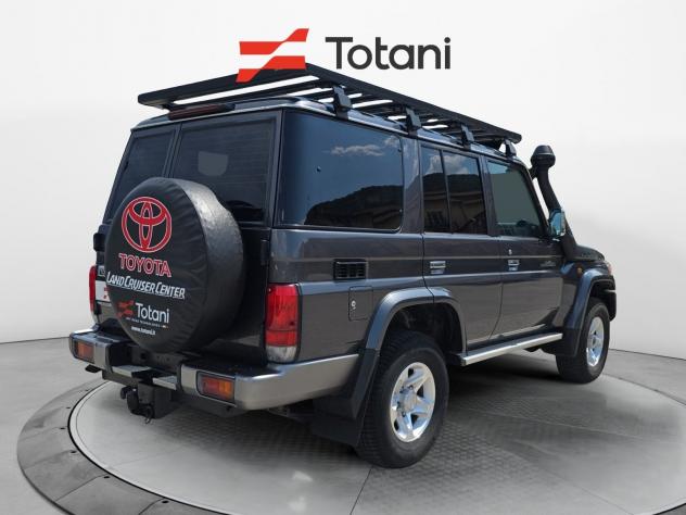 Toyota Land Cruiser GRJ 76 Toyota Land Cruiser GRJ 76 VX - Foto 5