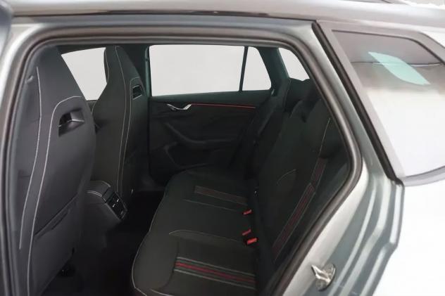 Škoda Kamiq 1.0 TSI Monte Carlo DSG 85kW - Foto 8