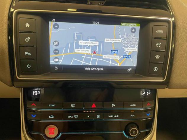 JAGUAR XE 2.0 D 180 CV aut. *NAVI/XENO/PELLE/PDC rif. 23925921 - Foto 4