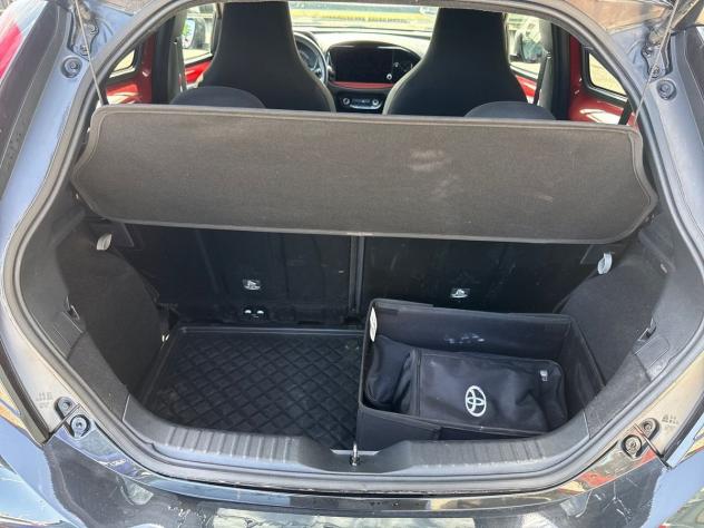 Toyota Aygo X 1.0B (72 CV) Lounge - Foto 6
