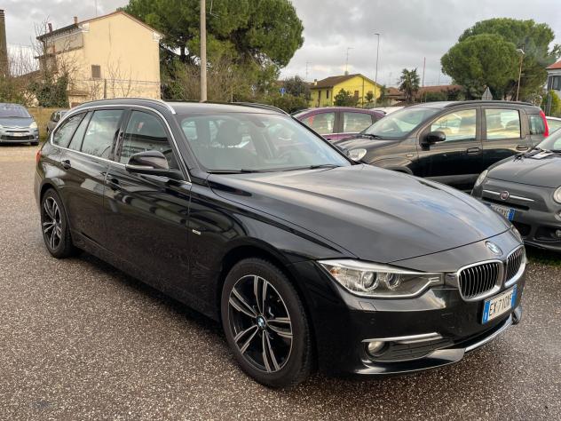 Bmw 318 318d Touring Luxury aut. NEOPATENTATI - GANCIO TRAINO - Foto 3
