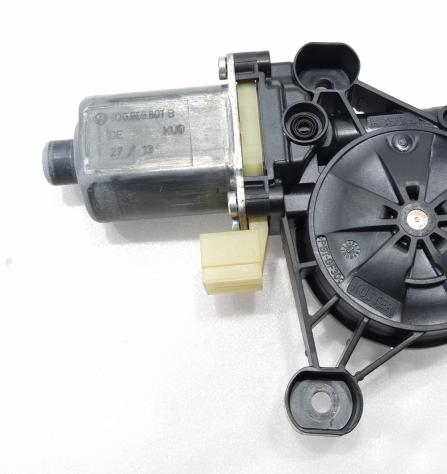 MOTORINO ALZAVETRO ANTERIORE DESTRA AUDI A3 Sportback Serie (8VS, 8VM) 5Q0959801B (13) - Foto 5