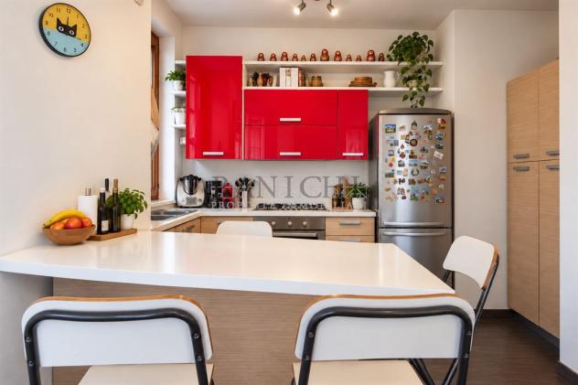 Appartamento in villetta bifamiliare con ampio giardino, terrazzo, garage e cantina - Foto 7