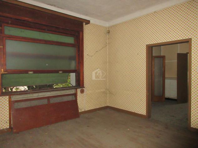 Suzzara vendesi casa indipendente 8 vani 300 Mq - Foto 3