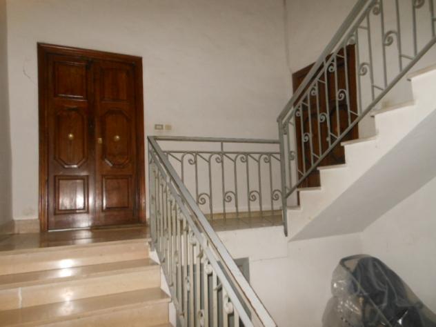 1808/TEANO Appartamento al secondo piano di mq 130 in antico palazzo al centro di Teano - Foto 2
