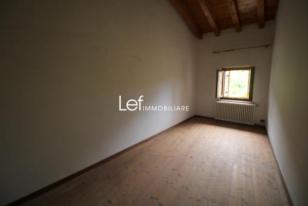 RUSTICO di 5 vani e di 250 mq (TARZO) rif. AD01_2 - Foto 8