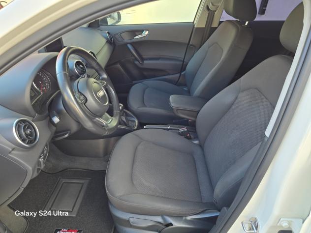 Audi A1 1.6 TDI Attraction - Foto 8