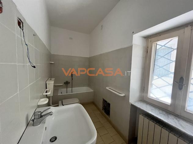 CASA INDIPENDENTE CON 2 APPARTAMENTI - Foto 11