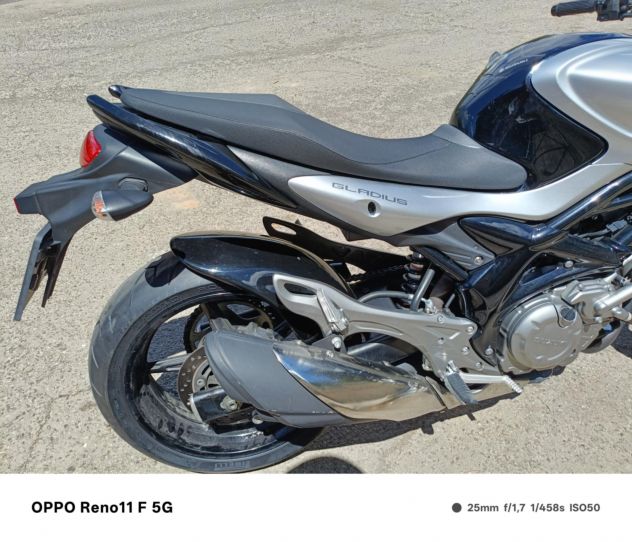 SUZUKI GLADIUS 650 SFV - Foto 7