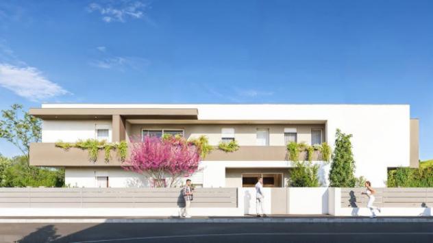 Appartamento di 146 m² con 4 locali e box auto in vendita a Santa Giustina in Colle - Foto 2