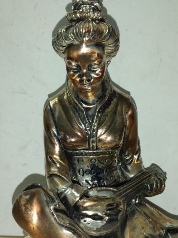 STATUETTA IN METALLO O SIMILARE VINTAGE ARGENTATA - Foto 3