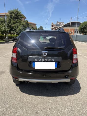 Dacia Duster 1.6 tce Gpl - NAV. - NEOP. - 12 MESI DI GARANZIA - - Foto 3