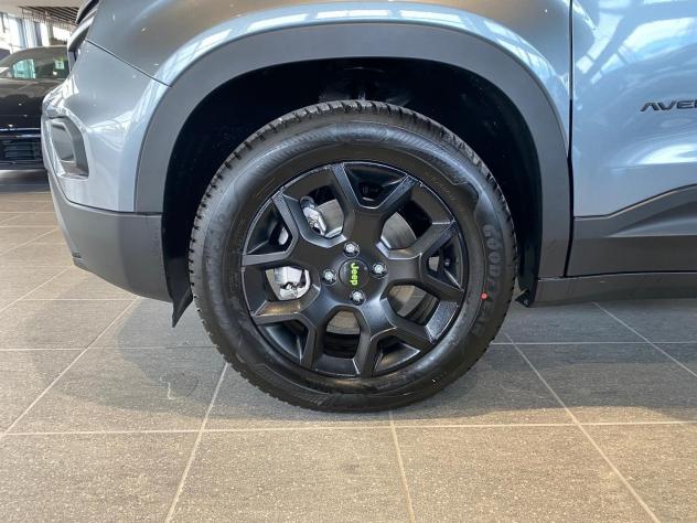 Jeep Avenger 4xe Hybrid 1.2 MHEV 4xe Upland - IVA Esposta - Foto 9