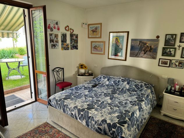 APPARTAMENTO AL PIANO TERRA CON GRANDE GIARDINO PRIVATO - Foto 8