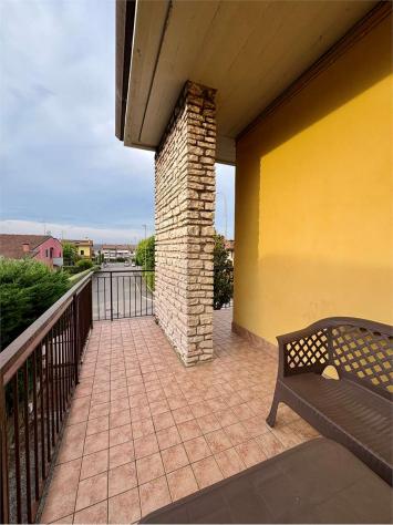 V005490 - AMPIO TRILOCALE CON TERRAZZO ANGOLARE E GARAGE - Foto 17