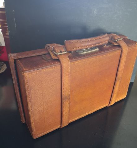 Ex Valigetta Porta cartucce in cuoio rigido vintage ,interno senza scomparti i - Foto 2