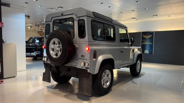 LAND ROVER DEFENDER 2.4D 122CV - 2010 - Foto 6