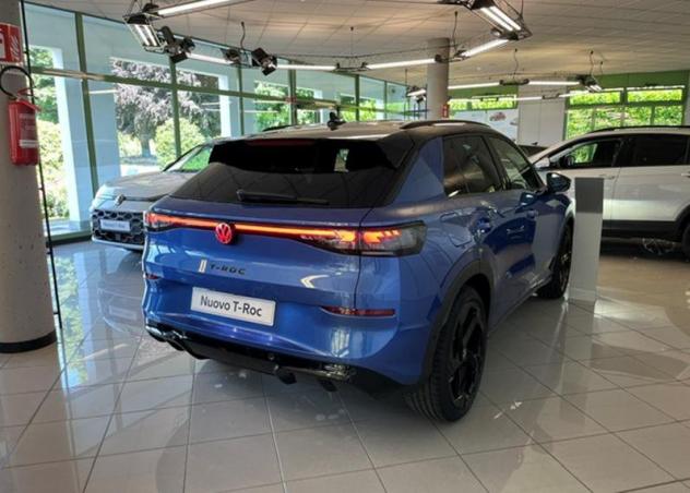 Volkswagen T-Roc T-Roc 1.5 eTSI ACT 150 CV DSG R-Line - Foto 3