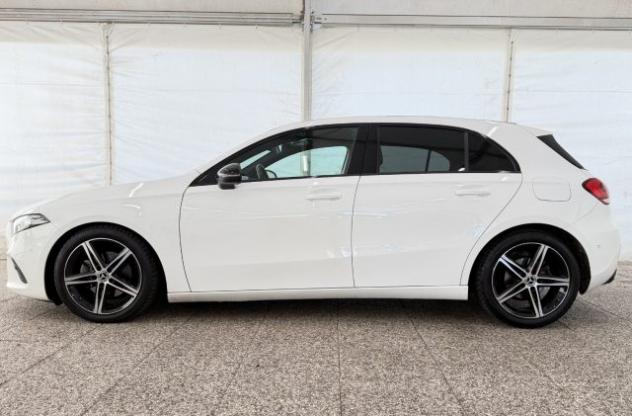 MERCEDES-BENZ A 200 d Automatic Sport rif. 23456333 - Foto 3
